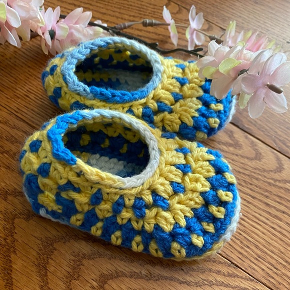 Baby Booties | Handmade | Crochet - Picture 2 of 4